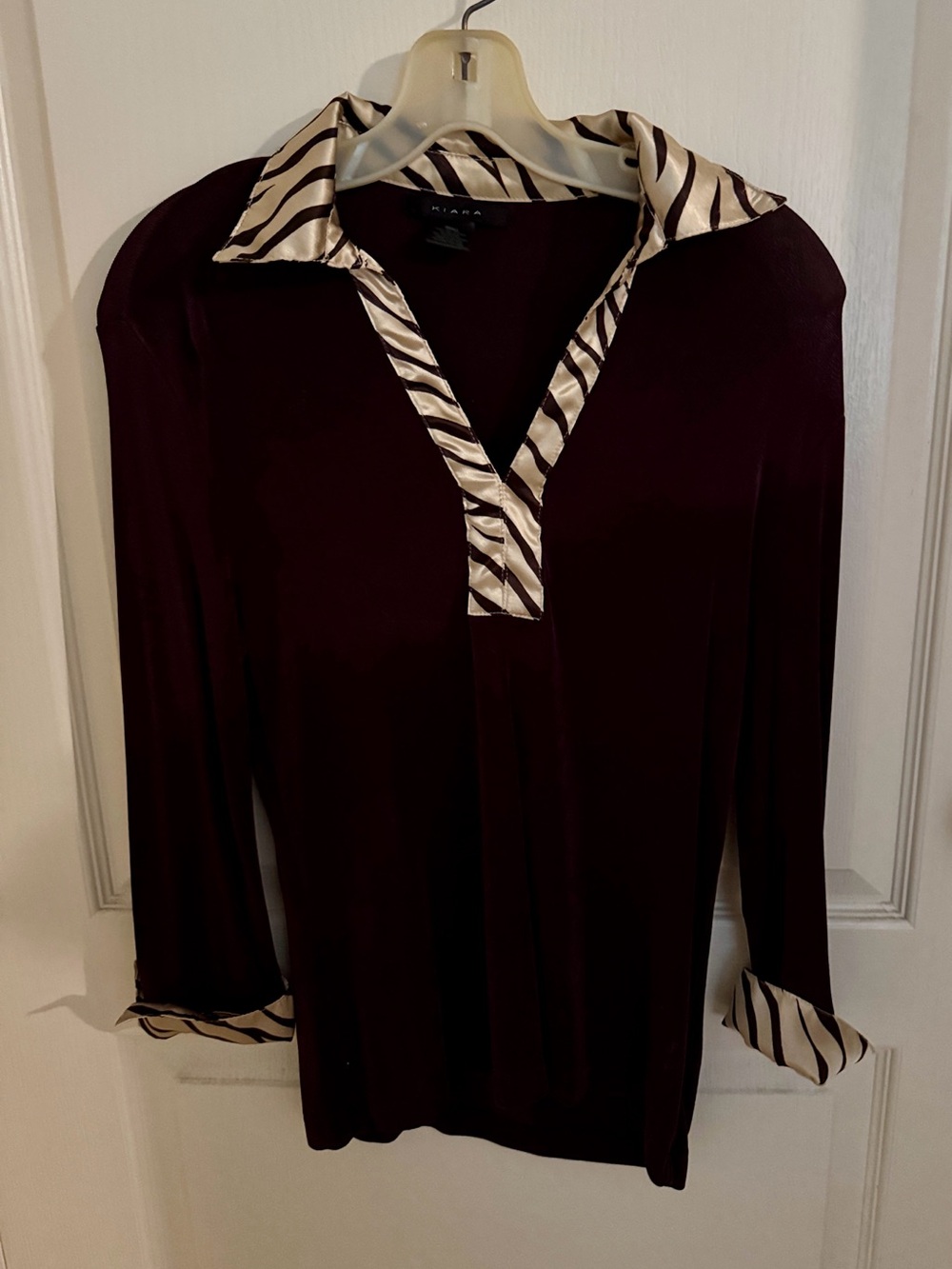 Vintage 90’s Long-Sleeve Stretchy Chocolate Brown Top with Zebra Striped Collar